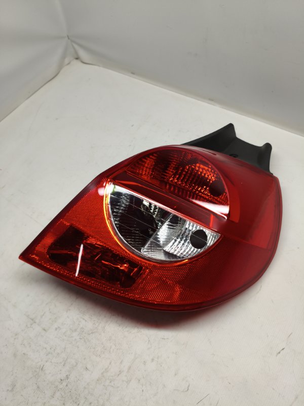 Фонарь стоп-сигнала Renault CLIO BR 2008 задний правый Фонарь стоп-сигнала Renault CLIO BR 2008 задний правый