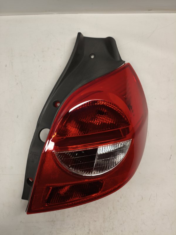 Фонарь стоп-сигнала Renault CLIO BR 2008 задний правый Фонарь стоп-сигнала Renault CLIO BR 2008 задний правый