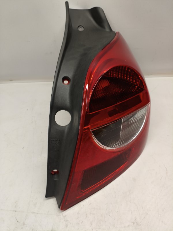 Фонарь стоп-сигнала Renault CLIO BR 2008 задний правый Фонарь стоп-сигнала Renault CLIO BR 2008 задний правый