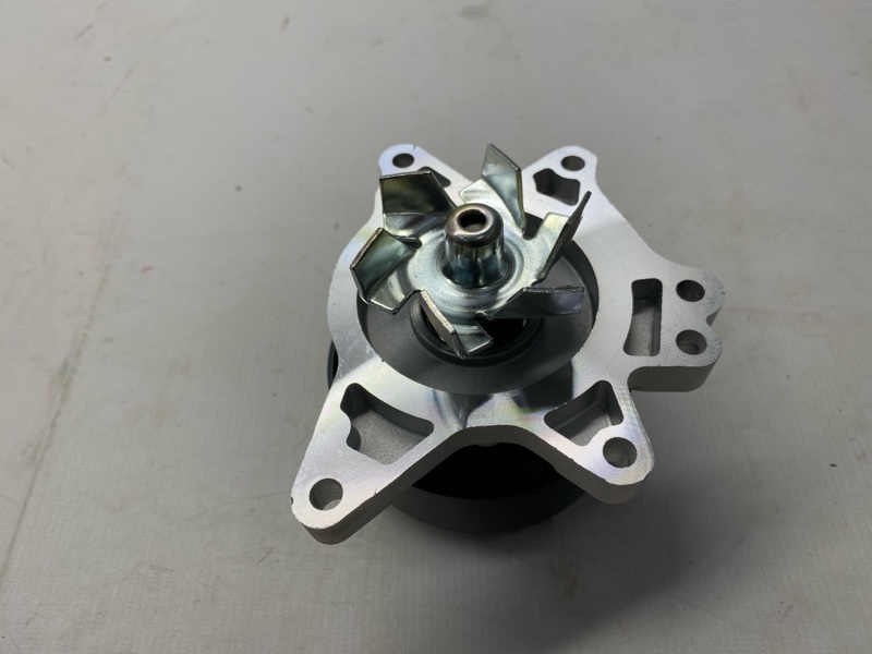 Помпа Toyota Corolla Fielder ZZE123G 1ZZ-FE 2003 Помпа Toyota Corolla Fielder ZZE123G 1ZZ-FE 2003