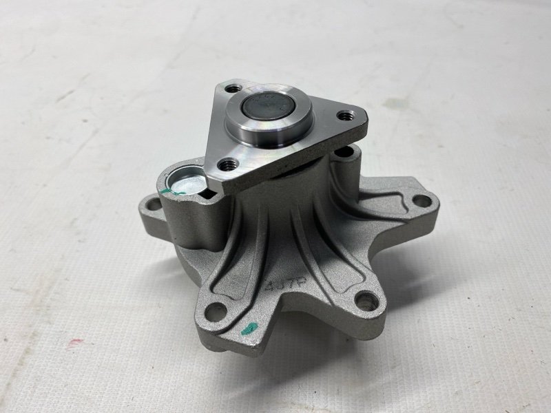 Помпа Toyota Corolla Fielder NZE121 1NZ-FE 2001 Помпа Toyota Corolla Fielder NZE121 1NZ-FE 2001