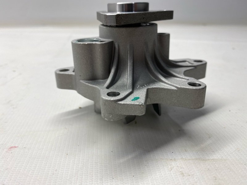 Помпа Toyota Corolla Fielder NZE121 1NZ-FE 2001 Помпа Toyota Corolla Fielder NZE121 1NZ-FE 2001