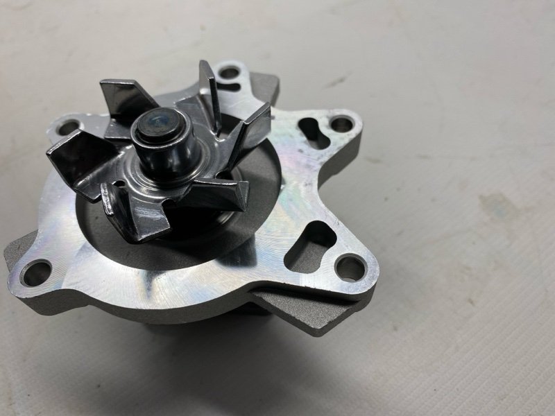 Помпа Toyota Corolla Fielder NZE121 1NZ-FE 2001 Помпа Toyota Corolla Fielder NZE121 1NZ-FE 2001