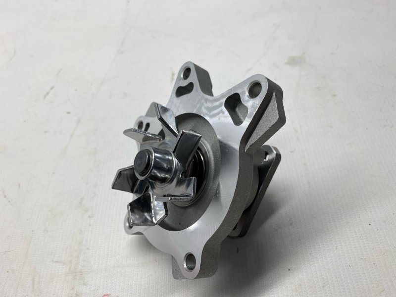 Помпа Toyota Corolla Fielder NZE121 1NZ-FE 2001 Помпа Toyota Corolla Fielder NZE121 1NZ-FE 2001