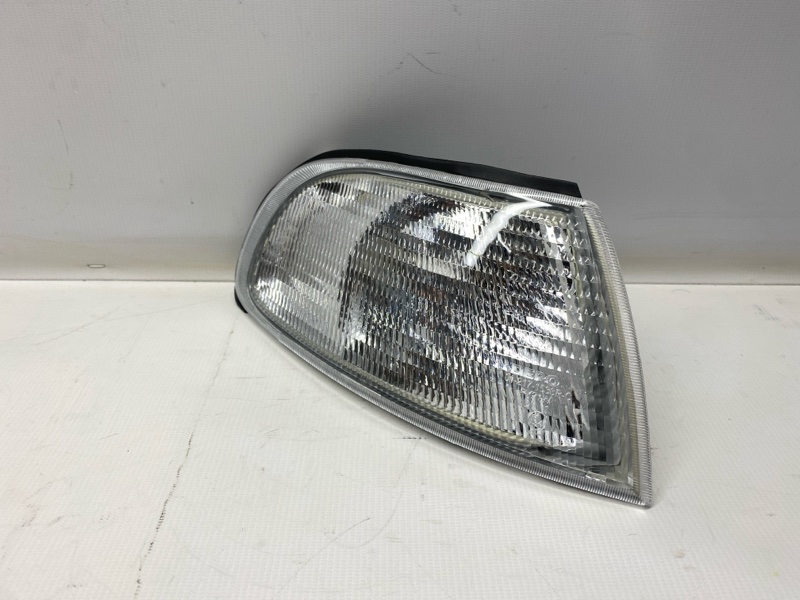 Поворотник Honda Accord CD5 1995 правый