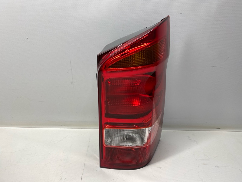 Фонарь стоп-сигнала Mercedes-Benz Vito W447 2016 правый