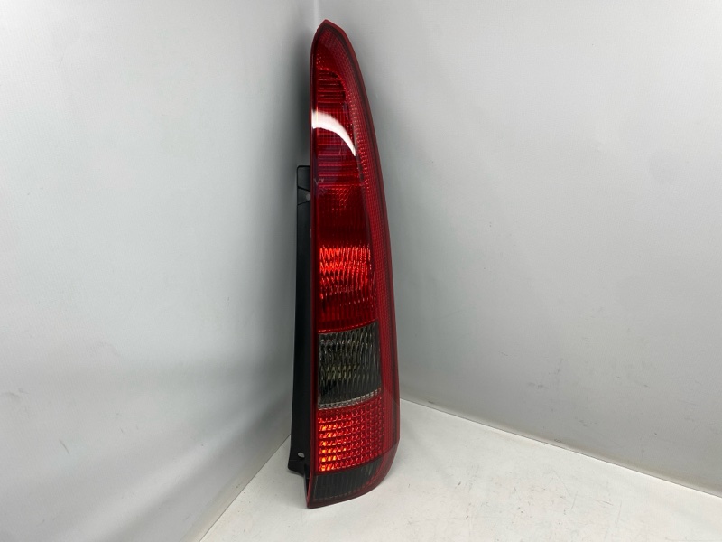 Фонарь стоп-сигнала FORD Fusion CBK 2006 правый