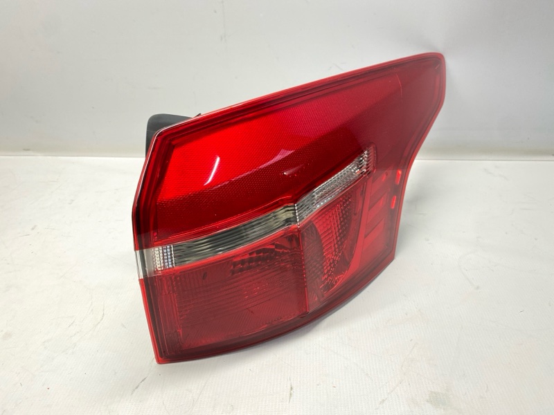 Фонарь стоп-сигнала FORD FOCUS BK 2017 правый