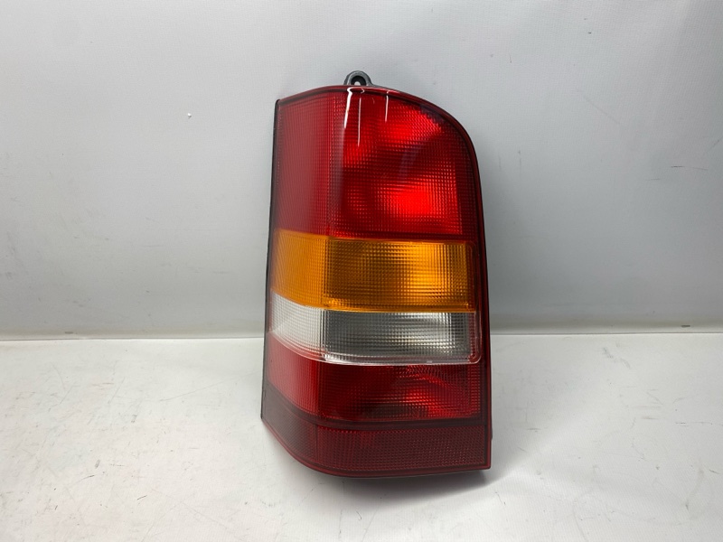 Фонарь стоп-сигнала Mercedes-Benz Vito W638 1999 левый