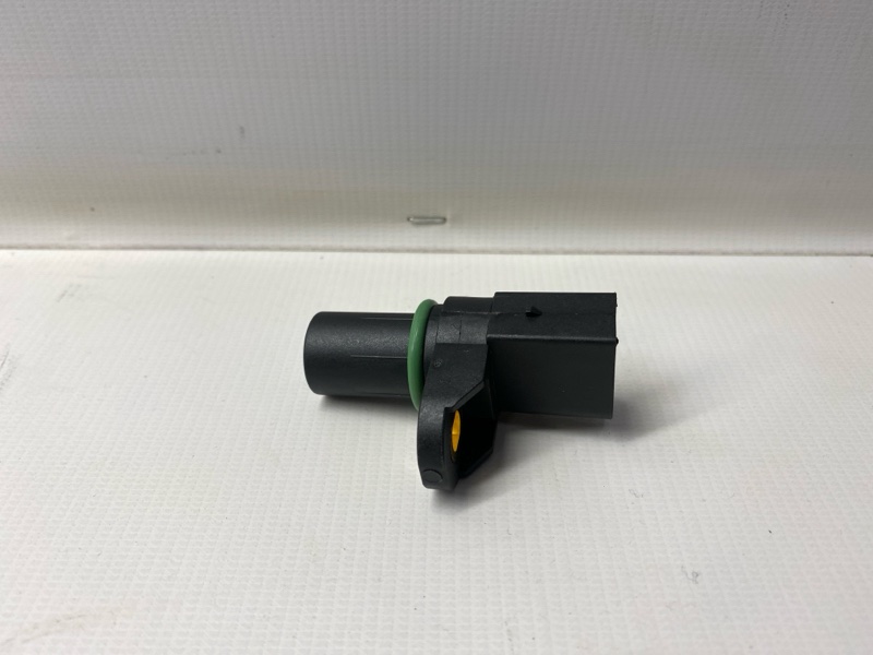 Датчик положения распредвала BMW X5 E53 2001 Датчик положения распредвала BMW X5 E53 2001