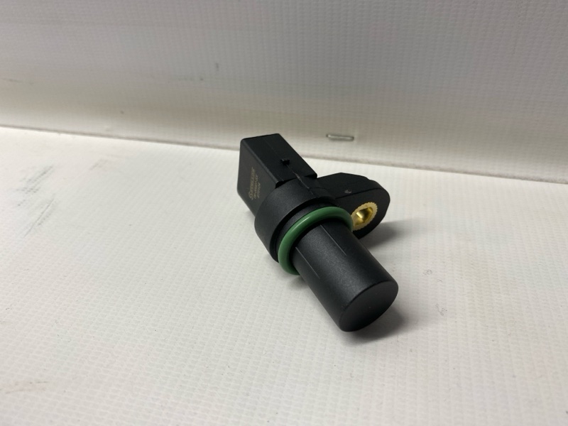 Датчик положения распредвала BMW X5 E53 2001 Датчик положения распредвала BMW X5 E53 2001
