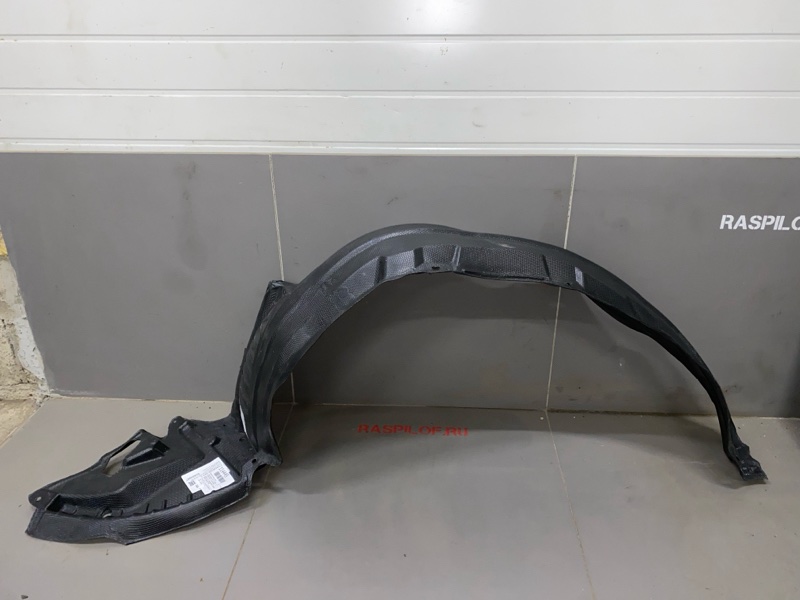 Подкрылок Toyota Avensis AZT251 2004 передний левый