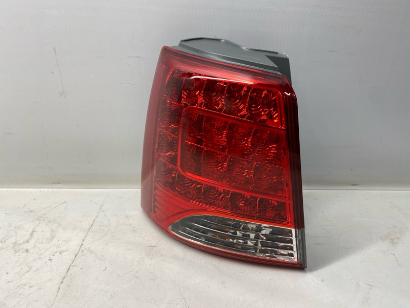 Фонарь стоп-сигнала KIA Sorento XM 2011 левый