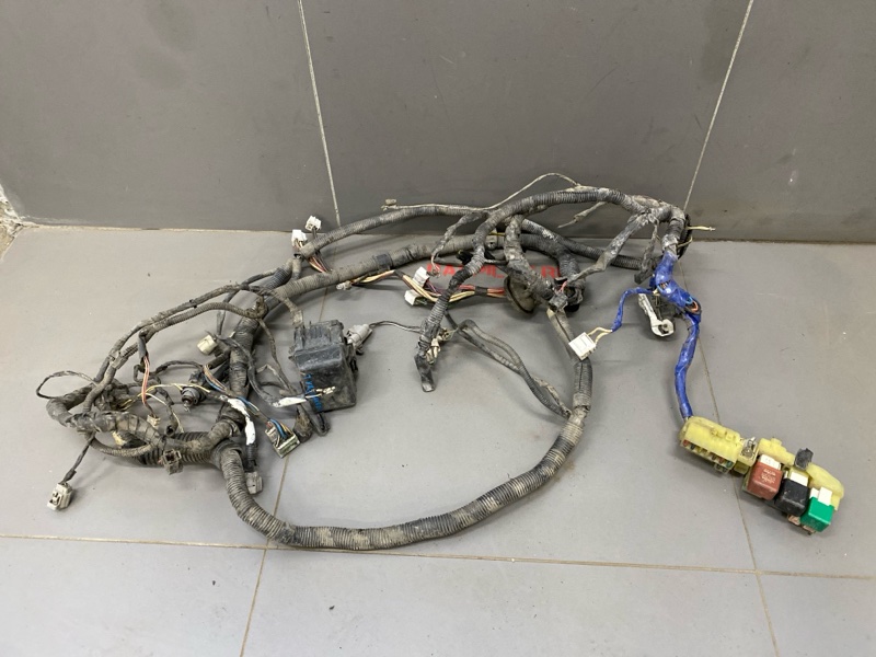 Проводка ДВС Toyota Corona Exiv ST200 4S-FE 1996 левая (б/у)