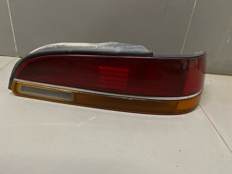 Фонарь стоп-сигнала Toyota Corona Exiv ST200 4S-FE 1996 правый (б/у)