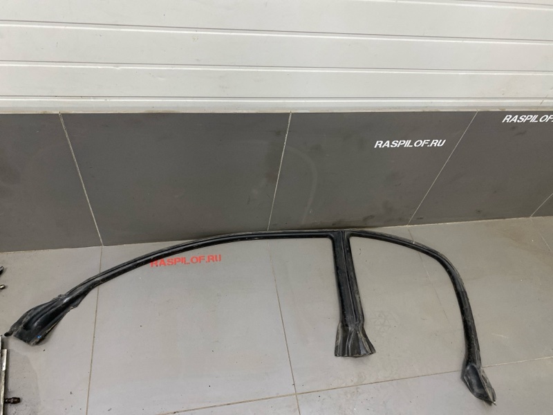 Уплотнительная резинка боковой двери Toyota Corona Exiv ST200 4S-FE 1996 левая (б/у)