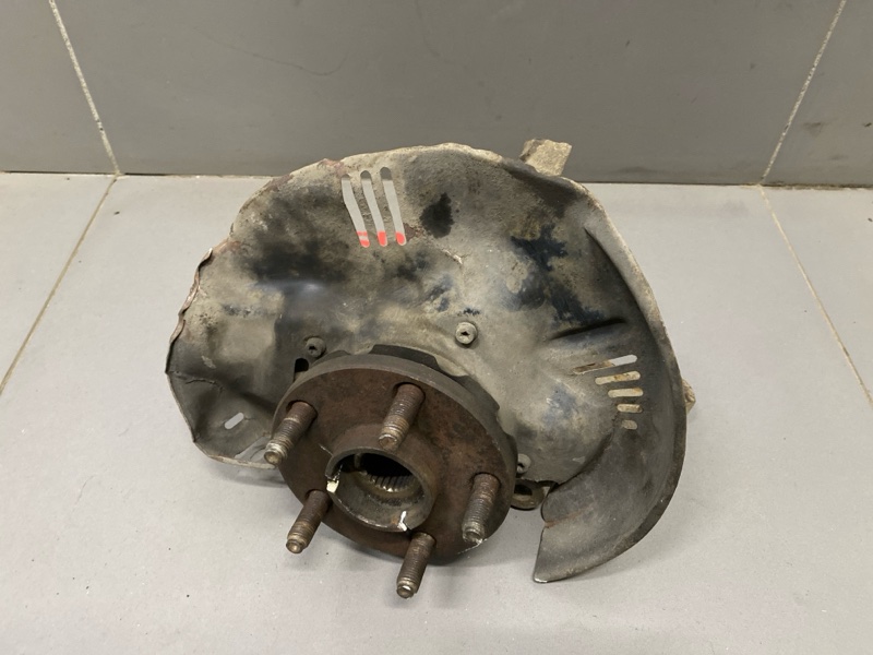 Ступица Toyota Corona Exiv ST200 4S-FE 1996 передняя правая (б/у)