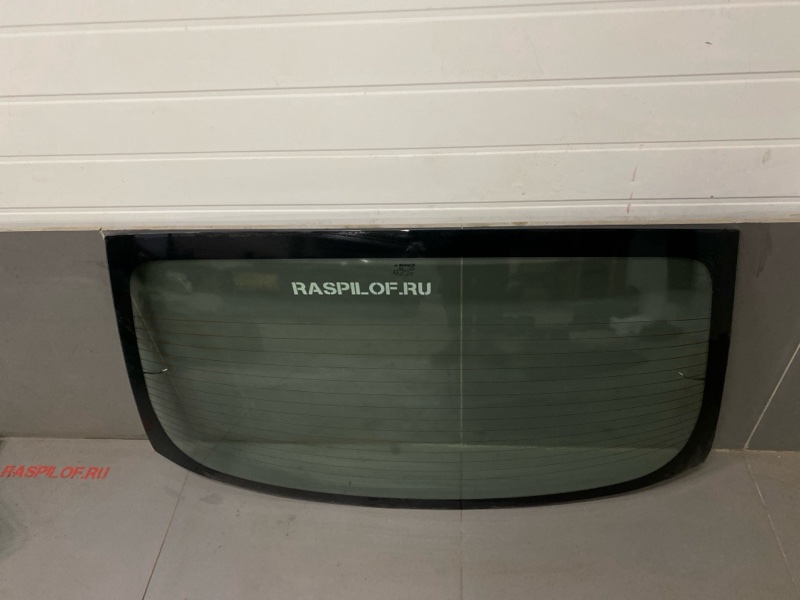 Стекло заднее Renault Symbol LB K4J 2003 (б/у)