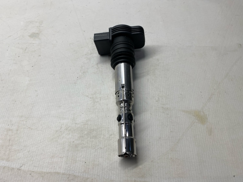 Катушка зажигания AUDI A3 8L 2001