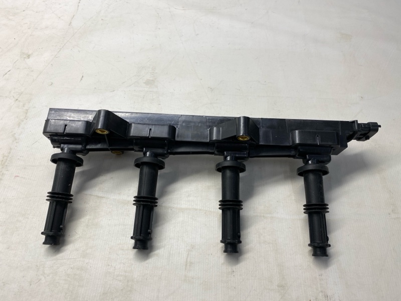 Катушка зажигания Opel Vectra 69 2003