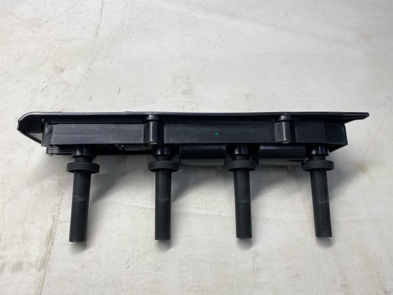 Катушка зажигания Opel Astra L35 2009