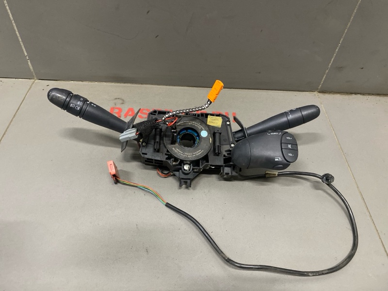 Переключатели подрулевые Renault Symbol K4J 2003 (б/у)