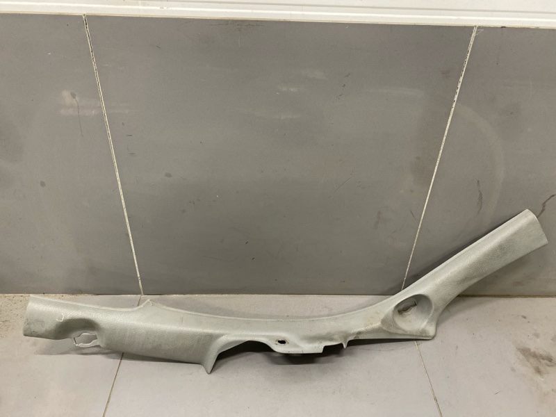 Накладка на порог Renault Symbol LB K4J 2003 задняя правая (б/у)