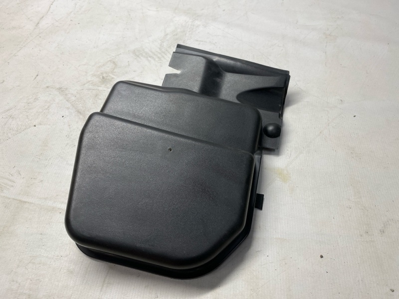 Крышка салонного фильтра BMW 3-SERIES E90 левая (б/у)