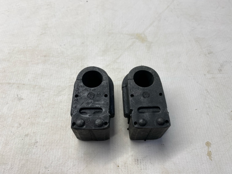 Втулка стабилизатора Renault MEGANE LM 2004 передняя