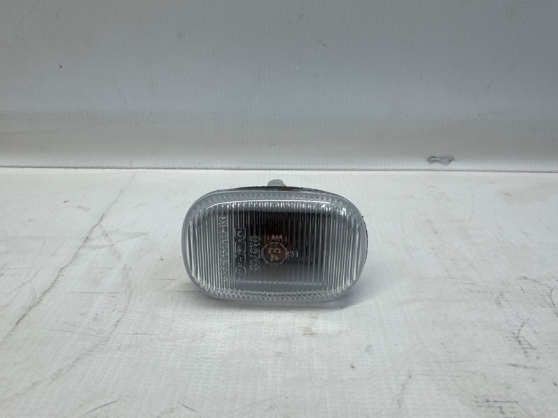 Поворотник Toyota Camry ACV30 2004