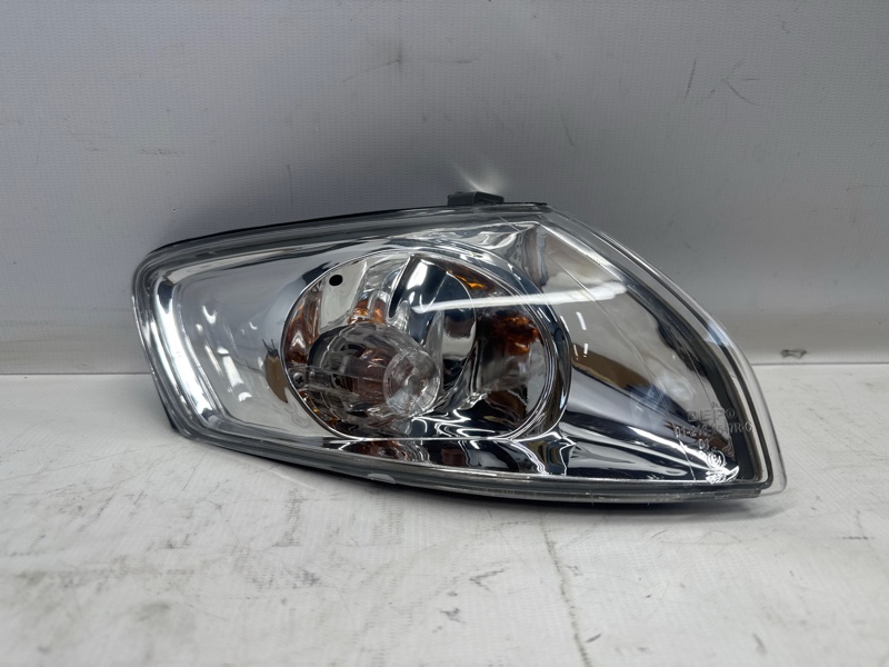 Поворотник Mazda Capella GW8W 2001 правый