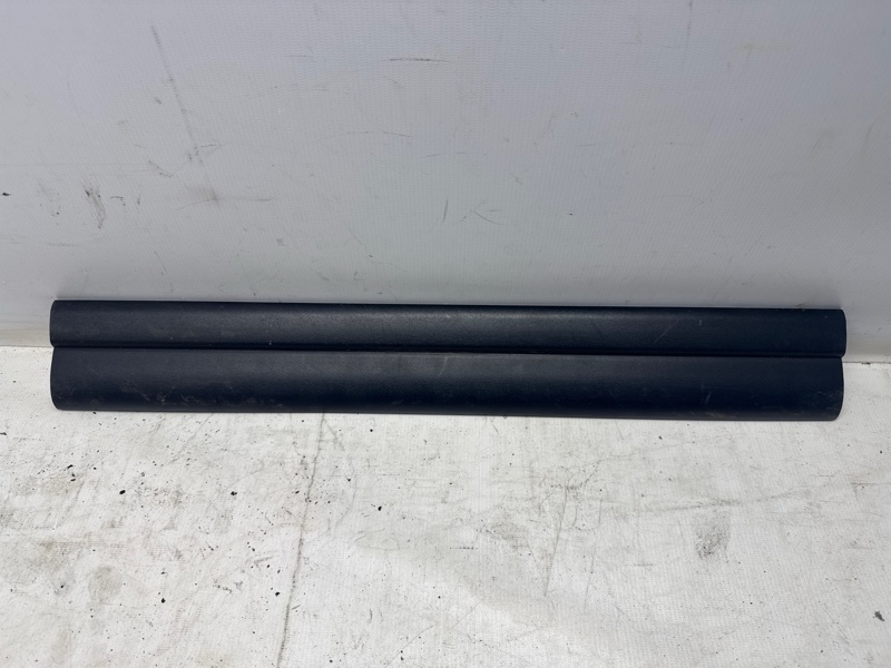 Накладка на порог BMW X3 E83 M54B30 2005 передняя правая (б/у)