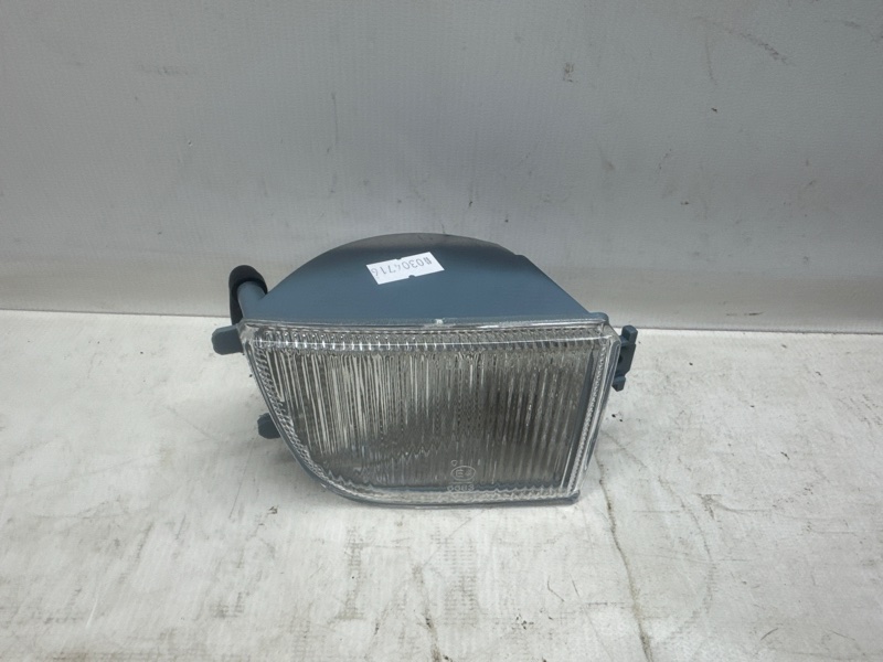 Поворотник Volkswagen PASSAT 3A2 1995 правый