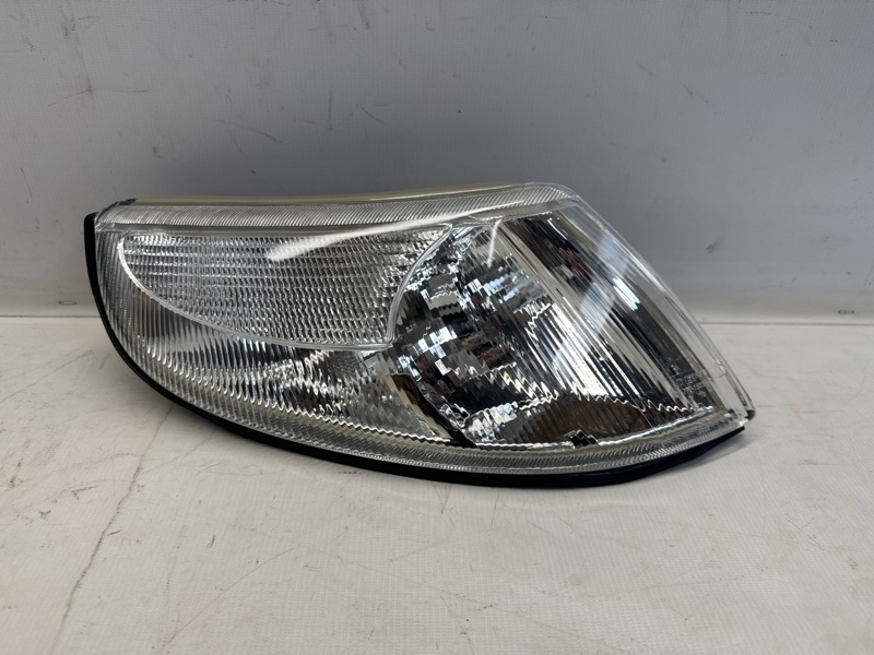 Поворотник SAAB 9-5 1999 правый