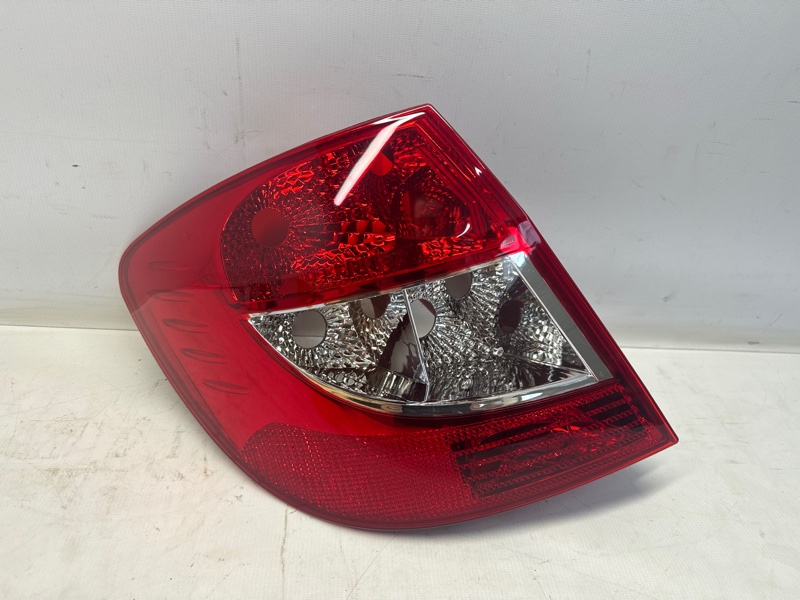 Фонарь стоп-сигнала Renault Symbol LU01 2009 левый