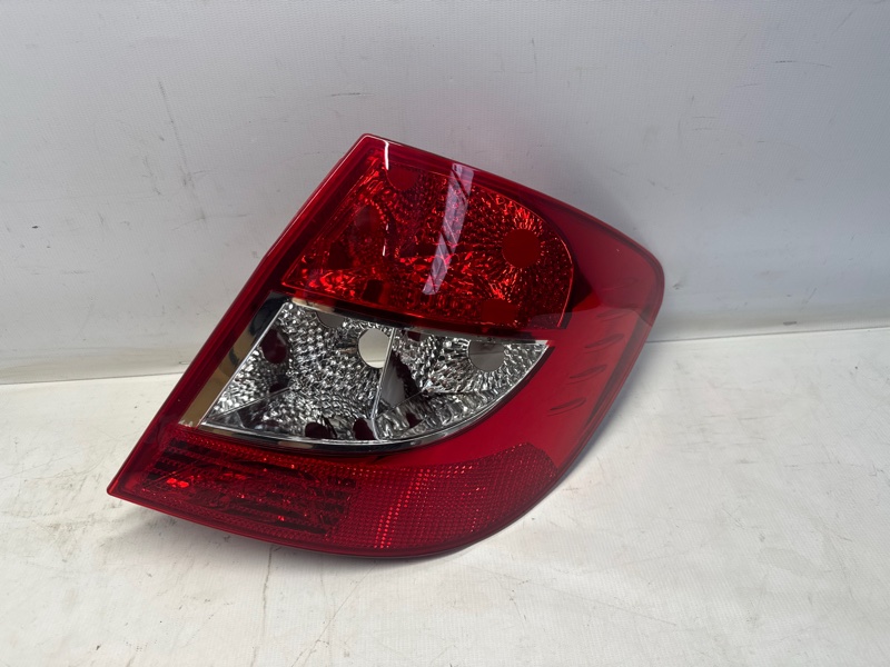 Фонарь стоп-сигнала Renault Symbol LU01 2009 правый