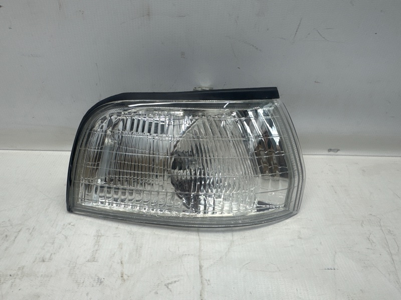 Поворотник Honda Accord CB6 1992 правый