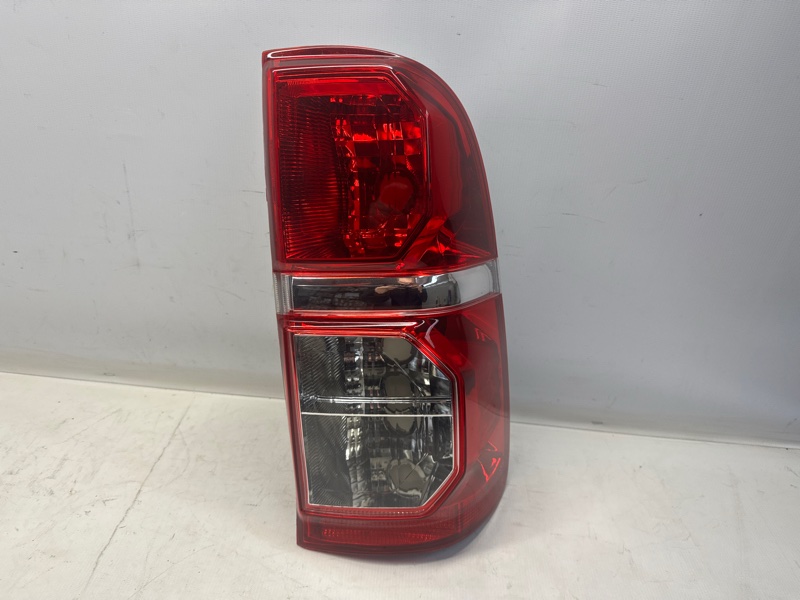 Фонарь стоп-сигнала Toyota Hilux KUN15 2012 задний правый