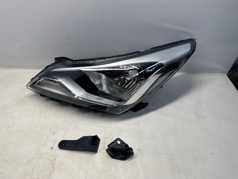 Фара Hyundai SOLARIS RB 2015 передняя левая