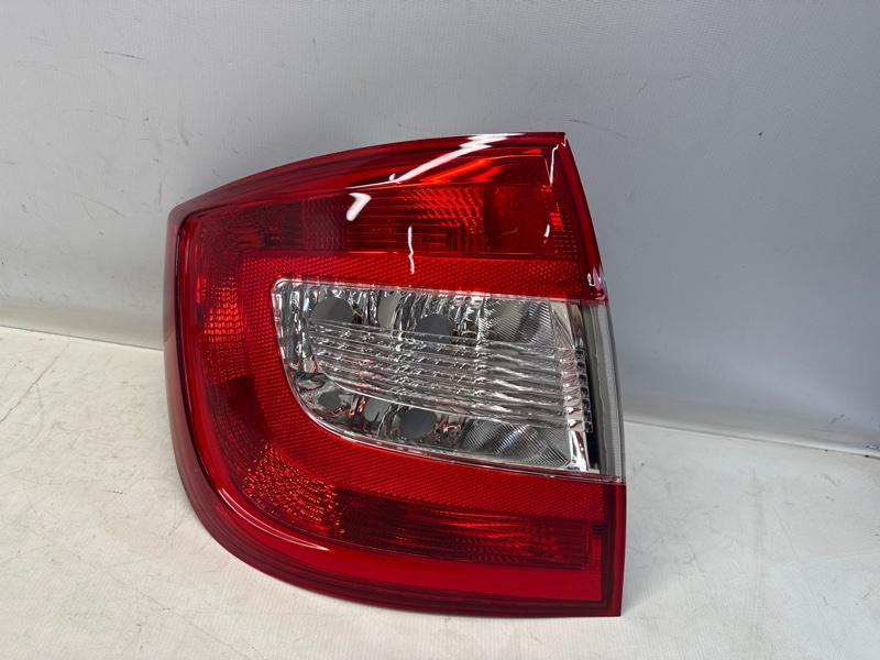 Фонарь стоп-сигнала SKODA RAPID NH3 2015 левый