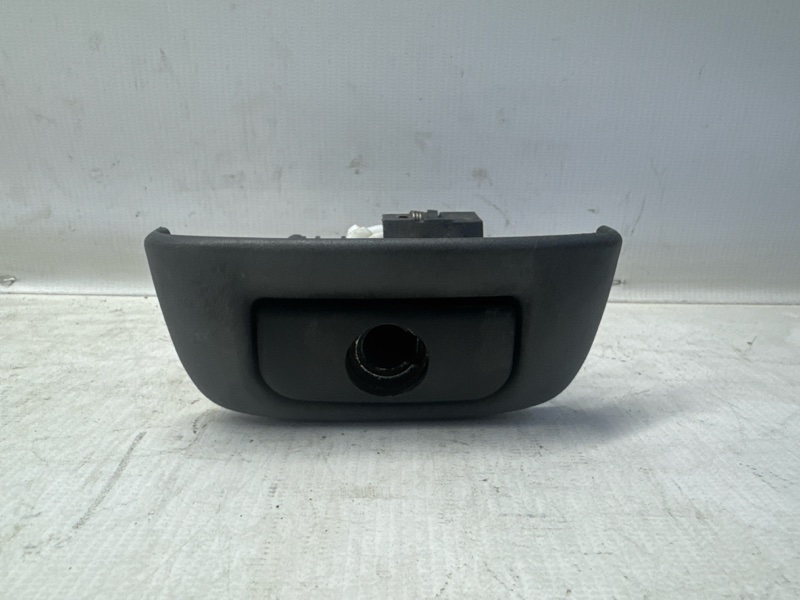Замок багажника Renault Symbol LB K7M 2004 (б/у)