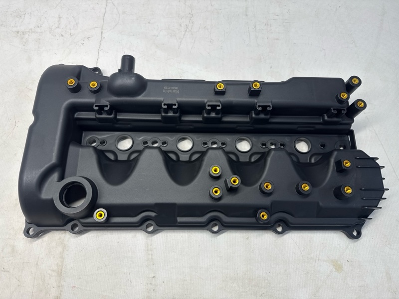 Клапанная крышка Mitsubishi L200 KK4T 4N15 2016