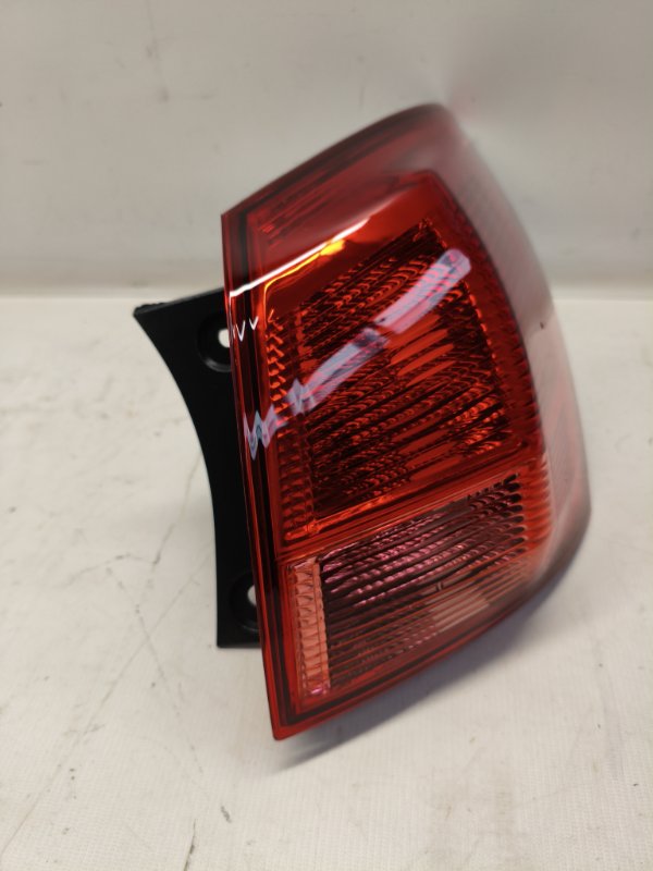 Фонарь стоп-сигнала NISSAN QASHQAI J10 2007 правый