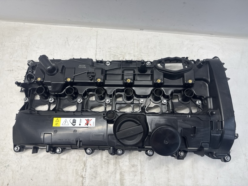 Клапанная крышка BMW X3 G01 2017
