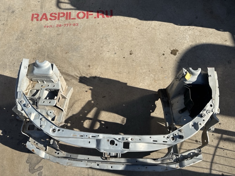 Рамка радиатора Renault Symbol LB K7M 2004 передняя (б/у)