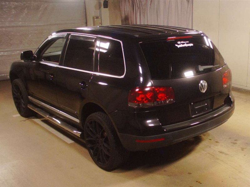 Автомобиль Volkswagen Touareg 7LA AZZ 2004 года в разбор