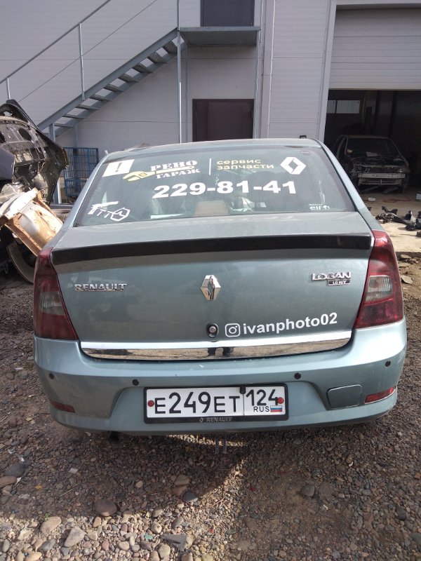 Автомобиль Renault Logan LS12 K4M 2012 года в разбор