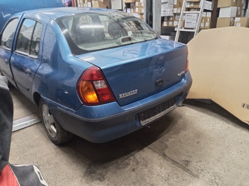 Автомобиль Renault Symbol K4J 2003 года в разбор