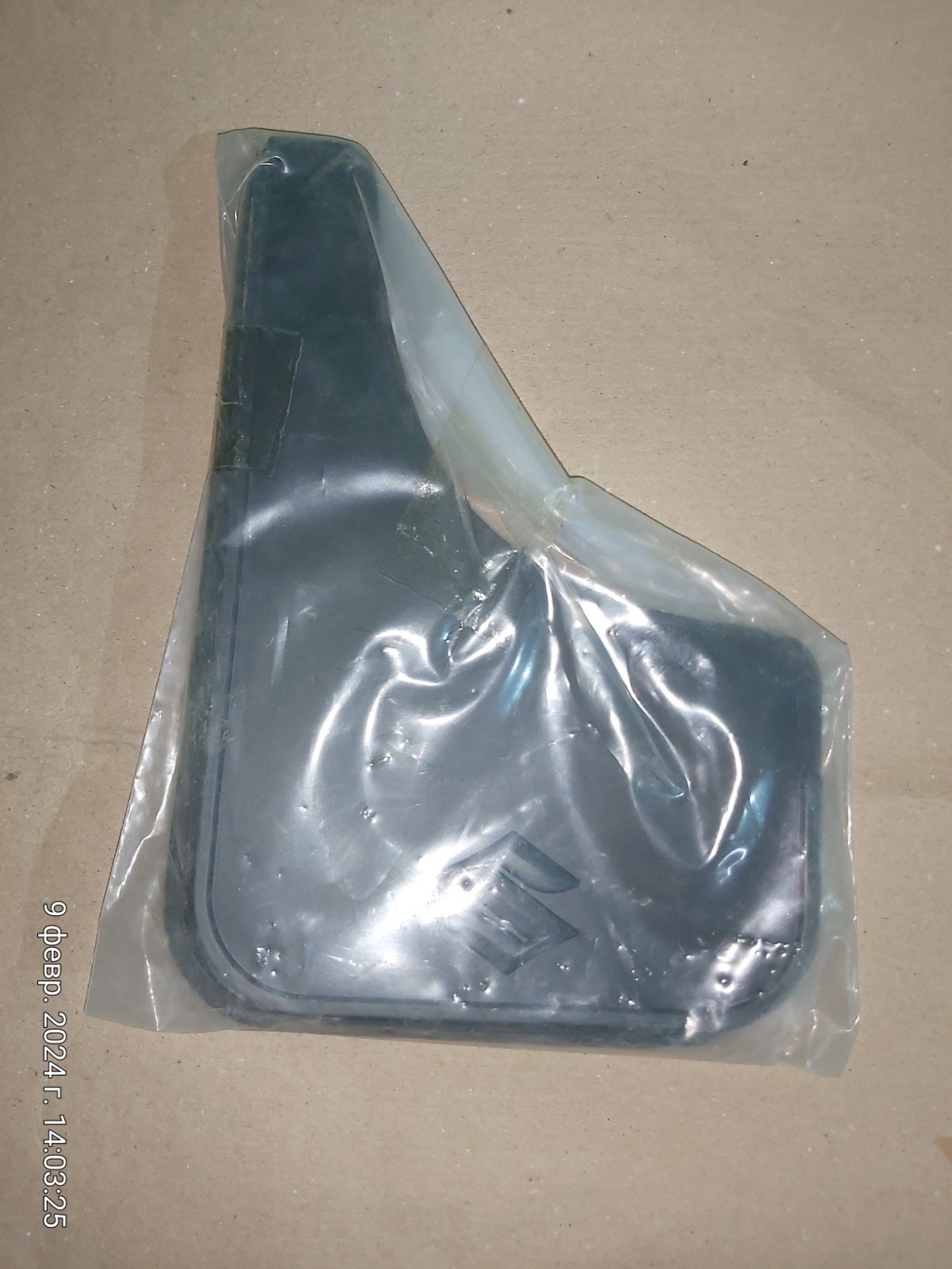 Брызговики задние Suzuki SX4 990E0-79J50-000 новая