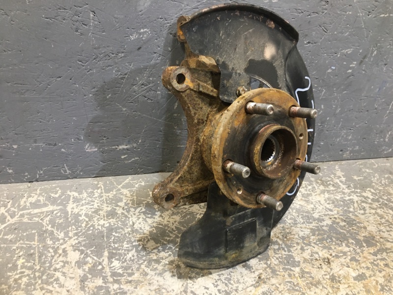 Поворотный кулак передний левый Lifan X60